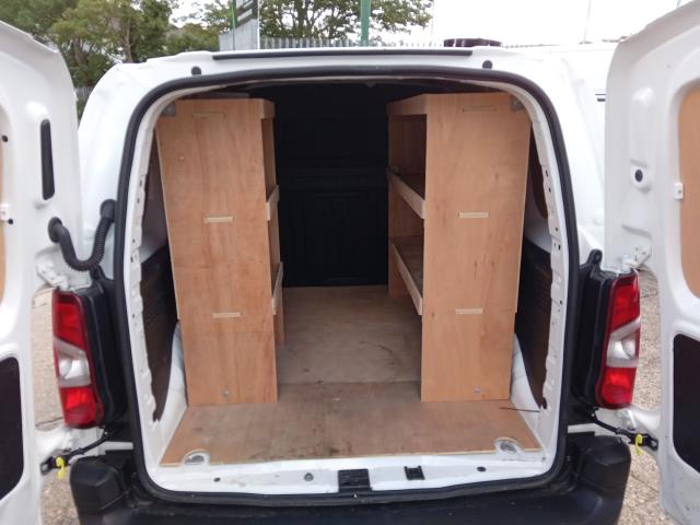 2021 Peugeot Partner 1000 1.5 Bluehdi 100 Professional Van (NV21RZC) Image 11