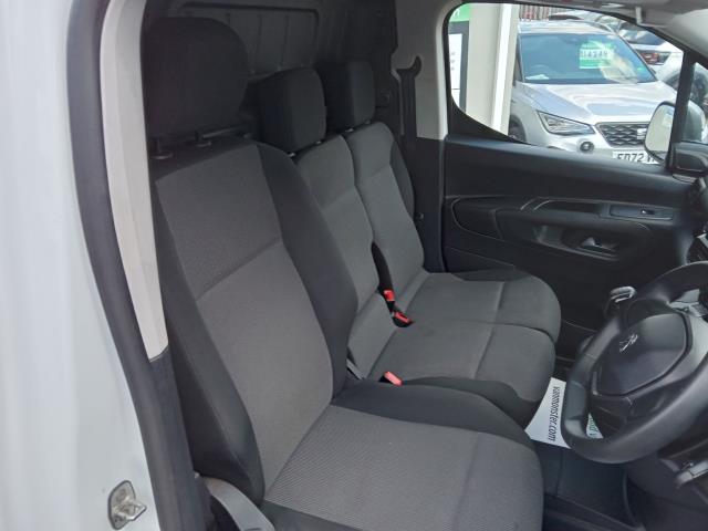 2021 Peugeot Partner 1000 1.5 Bluehdi 100 Professional Van (NV21RZC) Image 20