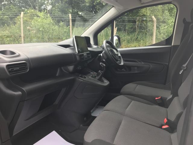 2021 Peugeot Partner 1000 1.5 Bluehdi 100 Professional Van (NV21RZD) Image 21