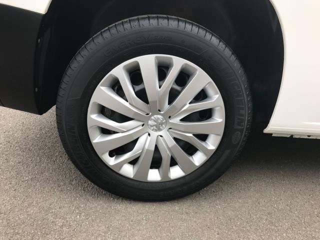 2021 Peugeot Partner 1000 1.5 Bluehdi 100 Professional Van (NV21RZD) Image 15