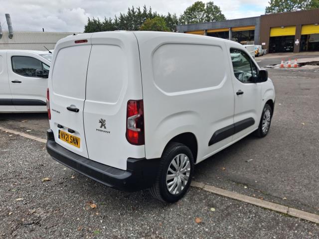 2021 Peugeot Partner L1 1000 1.5BLUE HDI 100PS PROFESSIONAL EURO 6 (NV21SNN) Image 12