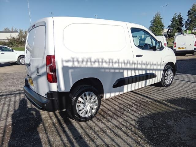 2021 Peugeot Partner 1000 1.5 Bluehdi 100 Professional Van (NV21TUW) Image 9