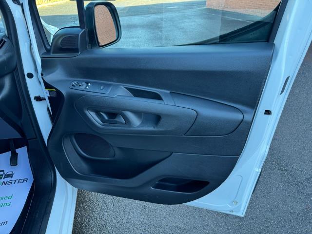 2021 Peugeot Partner 1000 1.5 Bluehdi 100 Professional Van EURO 6 (NV21TVD) Image 18
