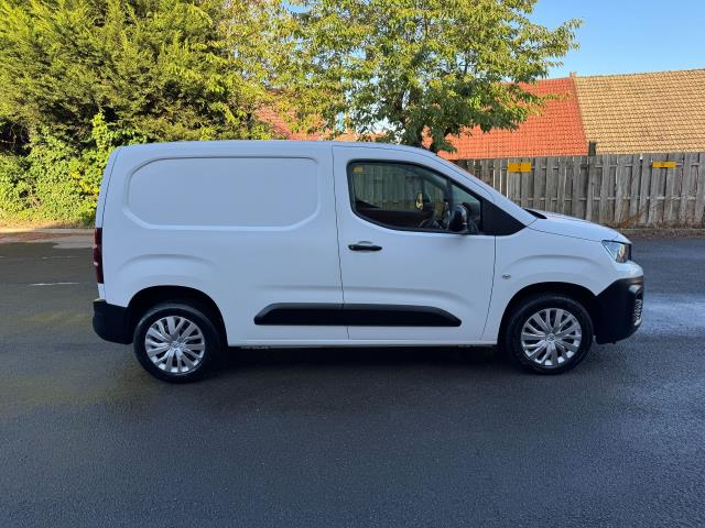 2021 Peugeot Partner 1000 1.5 Bluehdi 100 Professional Van EURO 6 (NV21TVD) Image 10
