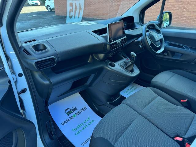 2021 Peugeot Partner 1000 1.5 Bluehdi 100 Professional Van EURO 6 (NV21TVD) Image 29