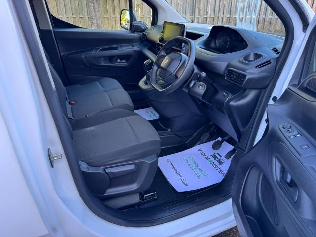 2021 Peugeot Partner 1000 1.5 Bluehdi 100 Professional Van EURO 6 (NV21TVD) Image 13