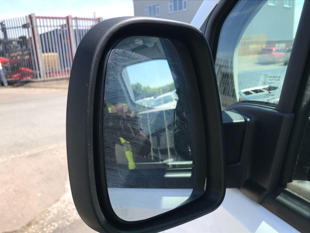 2021 Peugeot Partner L1 1000 1.5BLUE HDI 100PS PROFESSIONAL EURO 6 (NV21UHK) Image 38