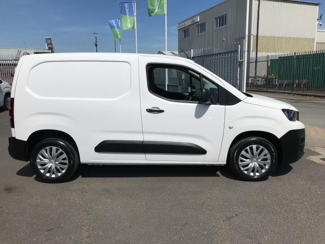 2021 Peugeot Partner L1 1000 1.5BLUE HDI 100PS PROFESSIONAL EURO 6 (NV21UHK) Image 6