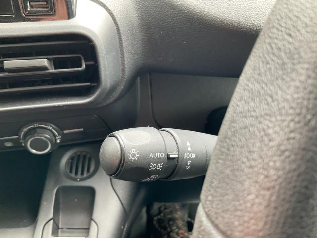 2021 Peugeot Partner 1000 1.5 Bluehdi 100 Professional Van (NV21UHM) Image 30
