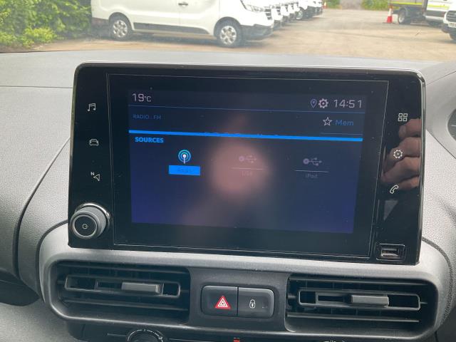 2021 Peugeot Partner 1000 1.5 Bluehdi 100 Professional Van (NV21UHM) Image 20