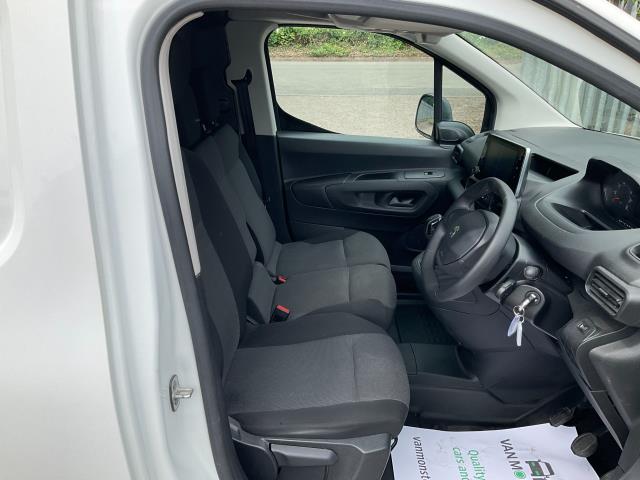 2021 Peugeot Partner 1000 1.5 Bluehdi 100 Professional Van (NV21UHM) Image 16