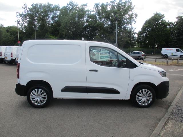 2021 Peugeot Partner 1000 1.5 Bluehdi 100 Professional Van (NV21UHX) Image 3