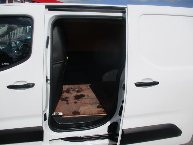 2021 Peugeot Partner 1000 1.5 Bluehdi 100 Professional Van (NV21UHX) Image 26