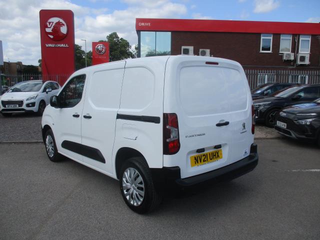 2021 Peugeot Partner 1000 1.5 Bluehdi 100 Professional Van (NV21UHX) Image 7