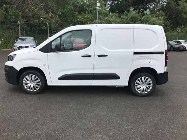 2021 Peugeot Partner 1000 1.5 Bluehdi 100 Professional Van (NV21UJF) Image 4