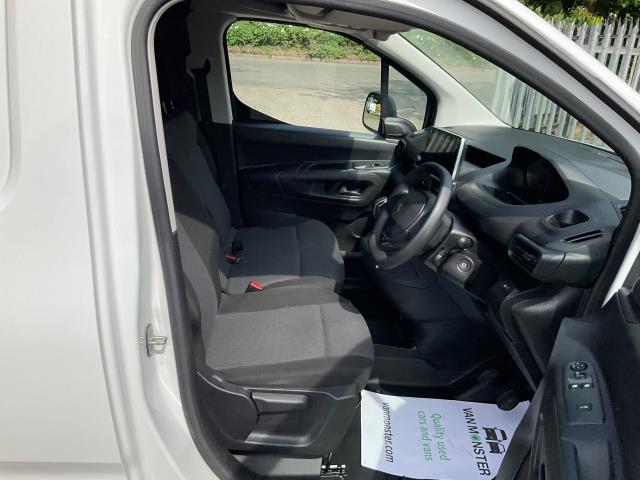 2021 Peugeot Partner 1000 1.5 Bluehdi 100 Professional Van (NV21UJK) Image 16