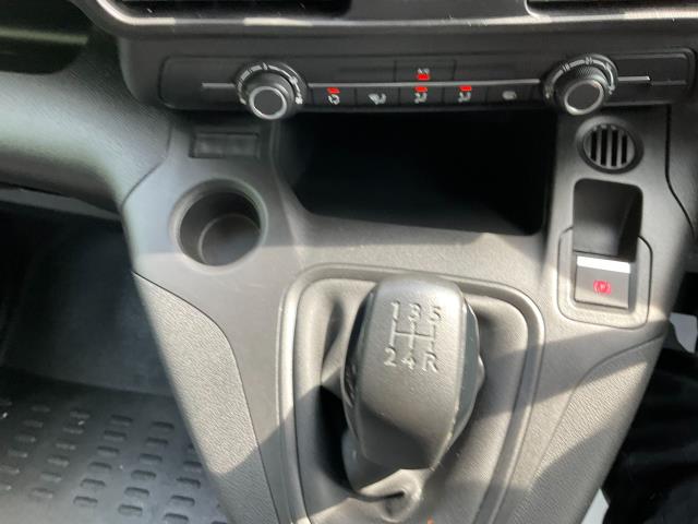 2021 Peugeot Partner 1000 1.5 Bluehdi 100 Professional Van (NV21UJK) Image 27