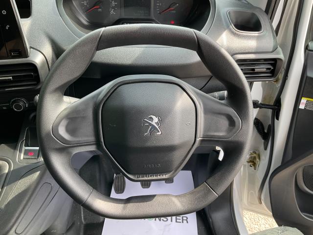 2021 Peugeot Partner 1000 1.5 Bluehdi 100 Professional Van (NV21UJK) Image 17