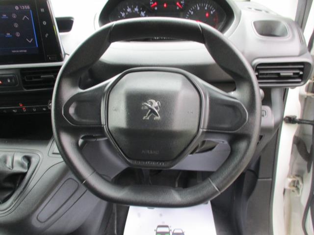 2021 Peugeot Partner 1000 1.5 Bluehdi 100 Professional Van (NV21UJL) Image 16