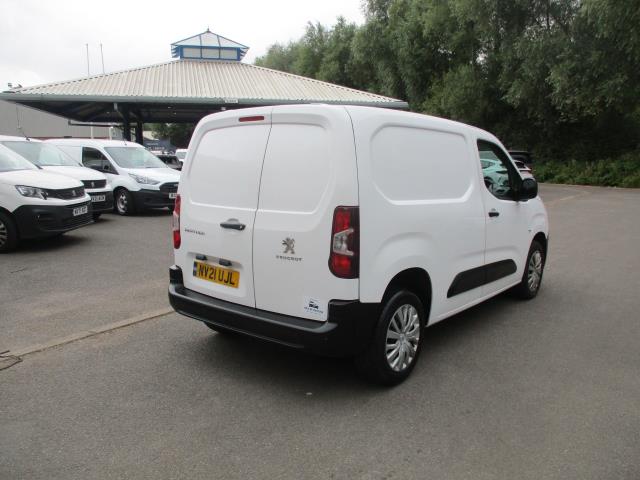 2021 Peugeot Partner 1000 1.5 Bluehdi 100 Professional Van (NV21UJL) Image 4