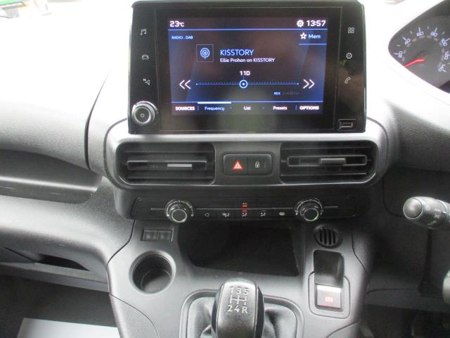 2021 Peugeot Partner 1000 1.5 Bluehdi 100 Professional Van (NV21UJL) Image 23