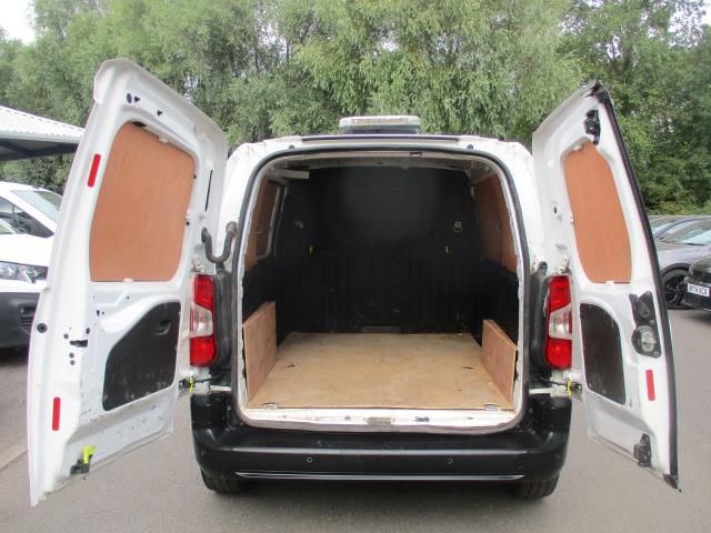 2021 Peugeot Partner 1000 1.5 Bluehdi 100 Grip Van (NV21UKJ) Image 31
