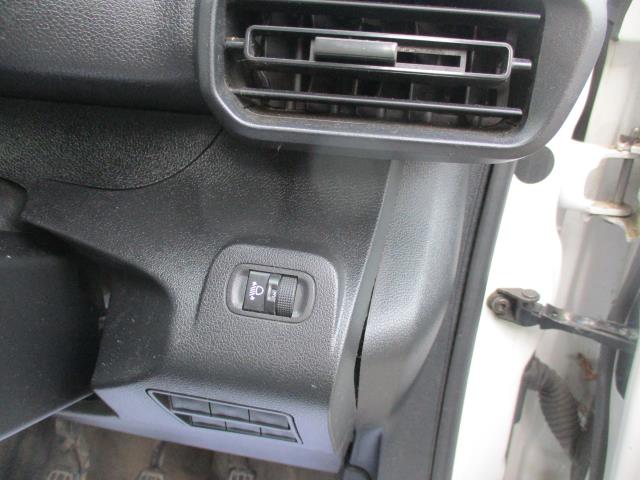 2021 Peugeot Partner 1000 1.5 Bluehdi 100 Grip Van (NV21UKJ) Image 18