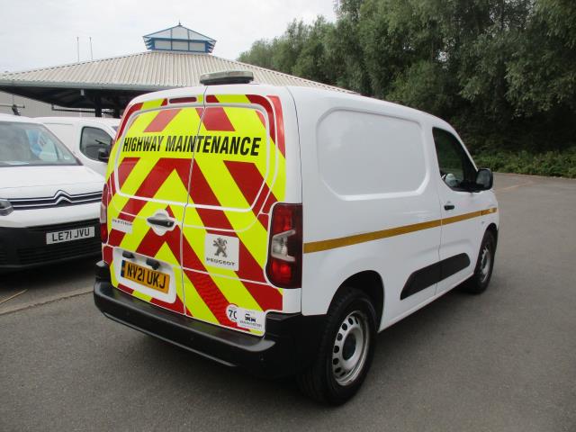 2021 Peugeot Partner 1000 1.5 Bluehdi 100 Grip Van (NV21UKJ) Image 4