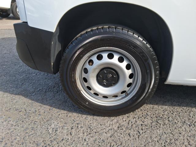 2021 Peugeot Partner 1000 1.5 Bluehdi 100 Grip Van (NV21UKK) Image 11