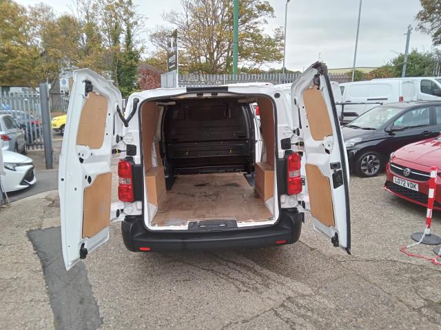 2021 Peugeot Expert 1200 1.5 Bluehdi 100 Professional Van (NV21UKN) Image 11