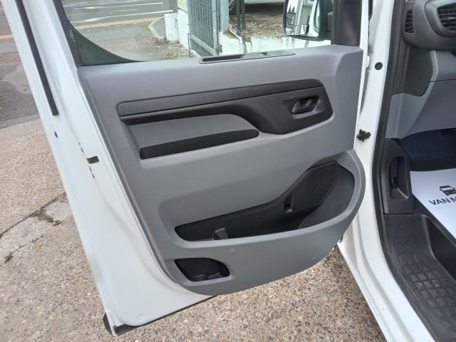 2021 Peugeot Expert 1200 1.5 Bluehdi 100 Professional Van (NV21UKN) Image 21