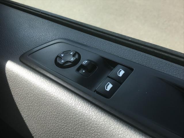2021 Peugeot e-Expert 1000 100Kw 75Kwh Professional Van Auto (NV21UKP) Image 30