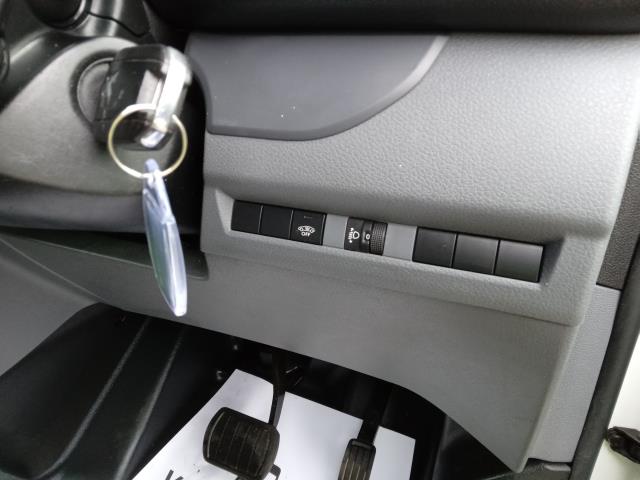 2021 Peugeot e-Expert 1000 100Kw 75Kwh Professional Van Auto (NV21UKW) Image 30