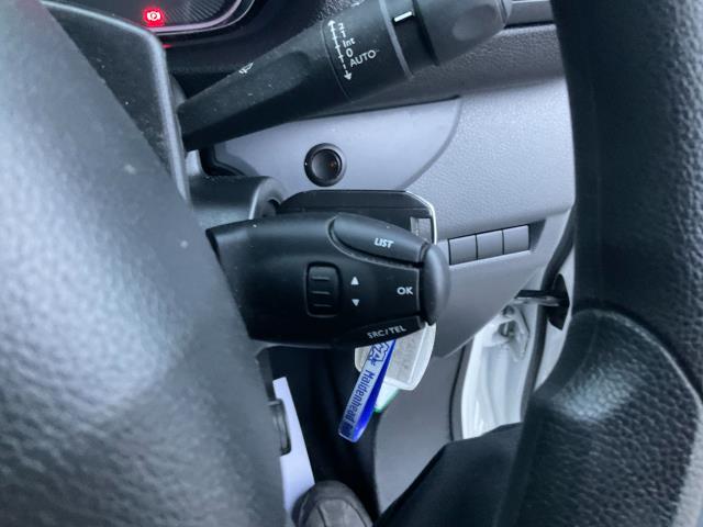 2021 Peugeot Expert 1000 100Kw 75Kwh Professional Van Auto (NV21ULX) Image 32