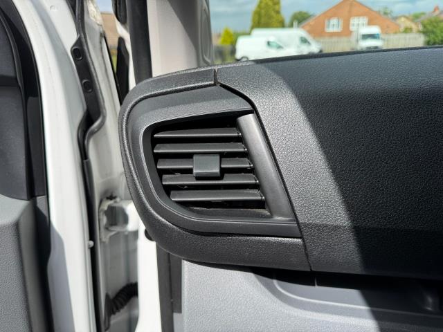 2021 Peugeot Expert L1 1400 2.0 Bluehdi 120 Professional Van EURO 6 (NV21VCX) Image 41