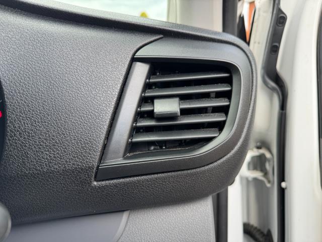 2021 Peugeot Expert L1 1400 2.0 Bluehdi 120 Professional Van EURO 6 (NV21VCX) Image 25