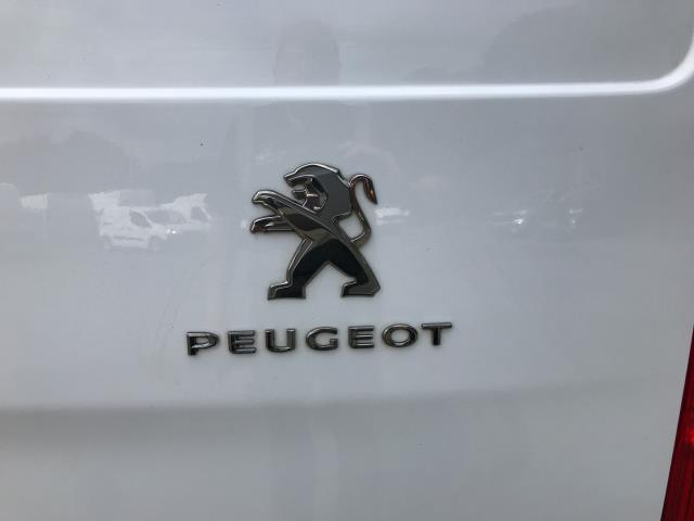 2021 Peugeot Expert 1400 2.0 Bluehdi 120 Professional Van (NV21VDJ) Image 19