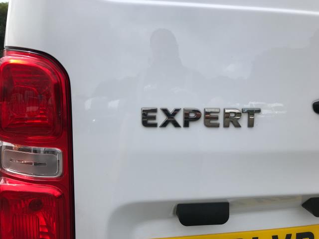 2021 Peugeot Expert 1400 2.0 Bluehdi 120 Professional Van (NV21VDJ) Image 18