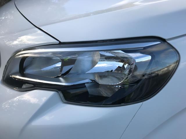 2021 Peugeot Expert 1000 1.5 Bluehdi 100 Professional Van (NV21VFN) Image 15