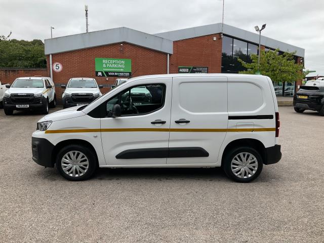 2021 Peugeot Partner 1000 1.5 Bluehdi 100 Professional Van (NV21VRZ) Image 6
