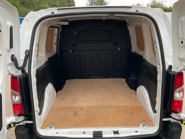 2021 Peugeot Partner 1000 1.5 Bluehdi 100 Professional Van (NV21VRZ) Image 13