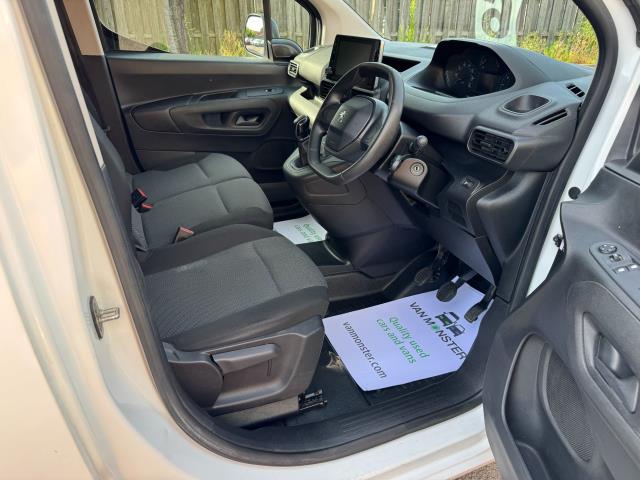 2021 Peugeot Partner 1000 1.5 Bluehdi 100 Professional Van EURO 6 (NV21VSE) Image 13