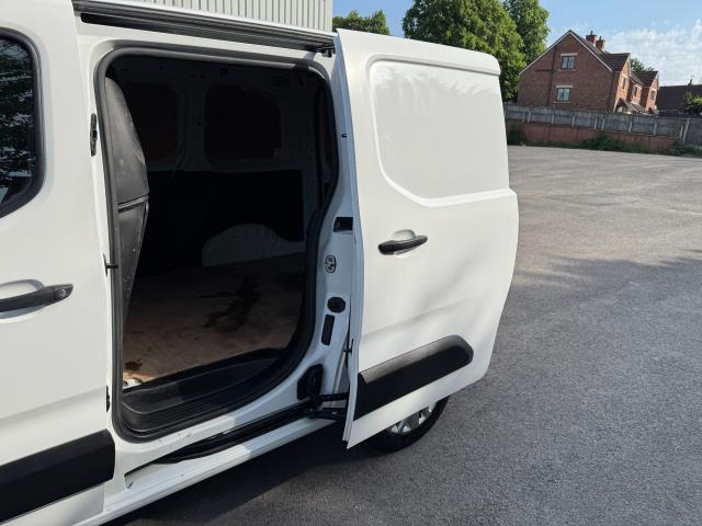 2021 Peugeot Partner 1000 1.5 Bluehdi 100 Professional Van EURO 6 (NV21VSE) Image 41