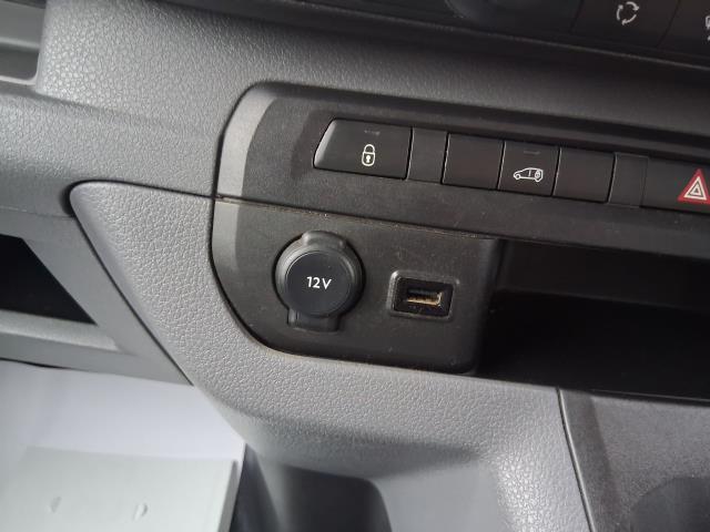 2021 Peugeot Expert 1000 1.5 Bluehdi 100 Professional Van (NV21VUT) Image 36