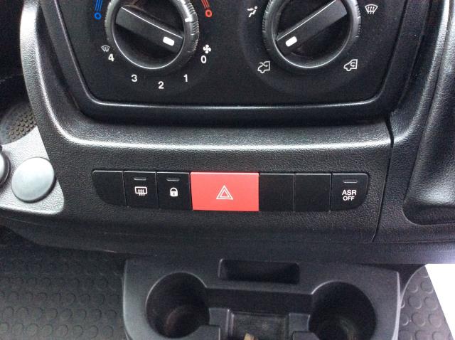 2021 Peugeot Boxer 2.2 Bluehdi H2 S Van 140Ps (Welfare Van) (LIMITED 68MPH) (NV21VWK) Image 35