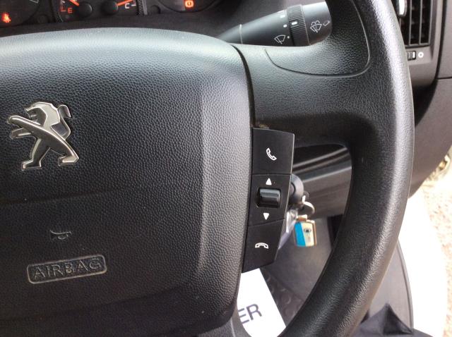 2021 Peugeot Boxer 2.2 Bluehdi H2 S Van 140Ps (Welfare Van) (LIMITED 68MPH) (NV21VWK) Image 38