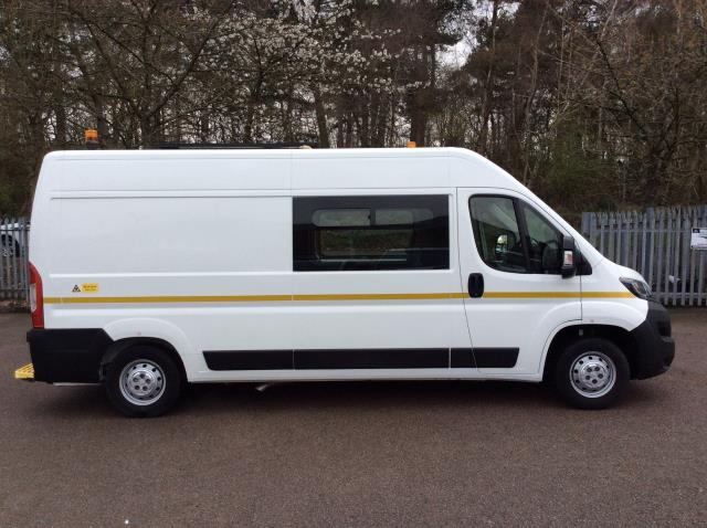 2021 Peugeot Boxer 2.2 Bluehdi H2 S Van 140Ps (Welfare Van) (LIMITED 68MPH) (NV21VWK) Image 26