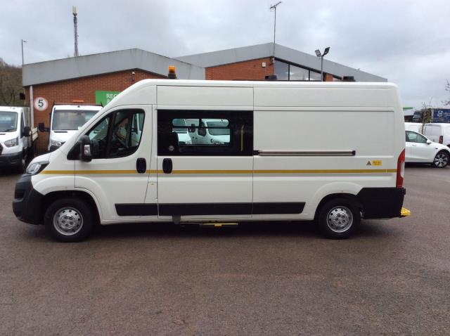2021 Peugeot Boxer 2.2 Bluehdi H2 S Van 140Ps (Welfare Van) (LIMITED 68MPH) (NV21VWK) Image 6