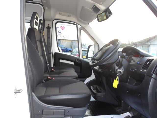 2021 Peugeot Boxer 2.2 Bluehdi H2 S Van 140Ps Welfare Van (NV21VWR) Image 20