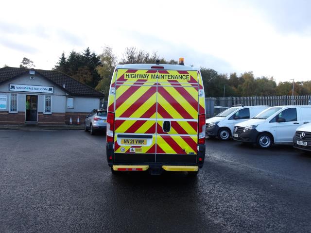 2021 Peugeot Boxer 2.2 Bluehdi H2 S Van 140Ps Welfare Van (NV21VWR) Image 6